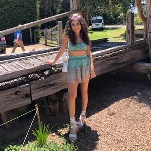 Meet your Posher, Sara